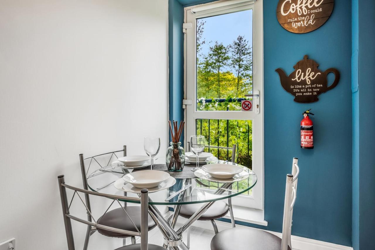 Saughton Suite With Views Of Water Of Leith 爱丁堡 外观 照片