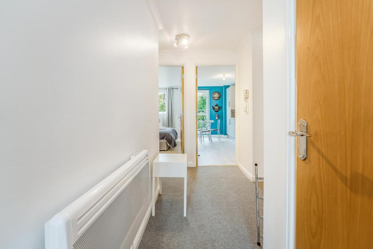 Saughton Suite With Views Of Water Of Leith 爱丁堡 外观 照片