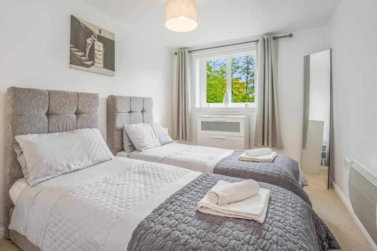 Saughton Suite With Views Of Water Of Leith 爱丁堡 外观 照片