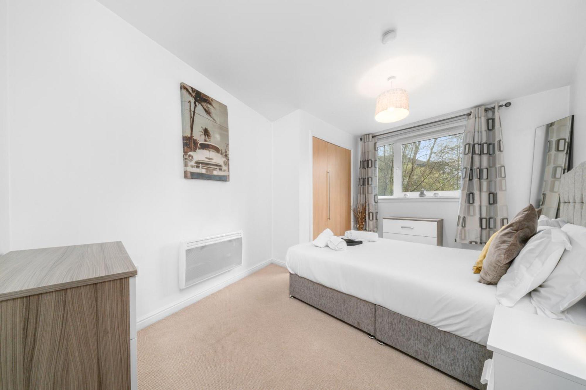 Saughton Suite With Views Of Water Of Leith 爱丁堡 外观 照片
