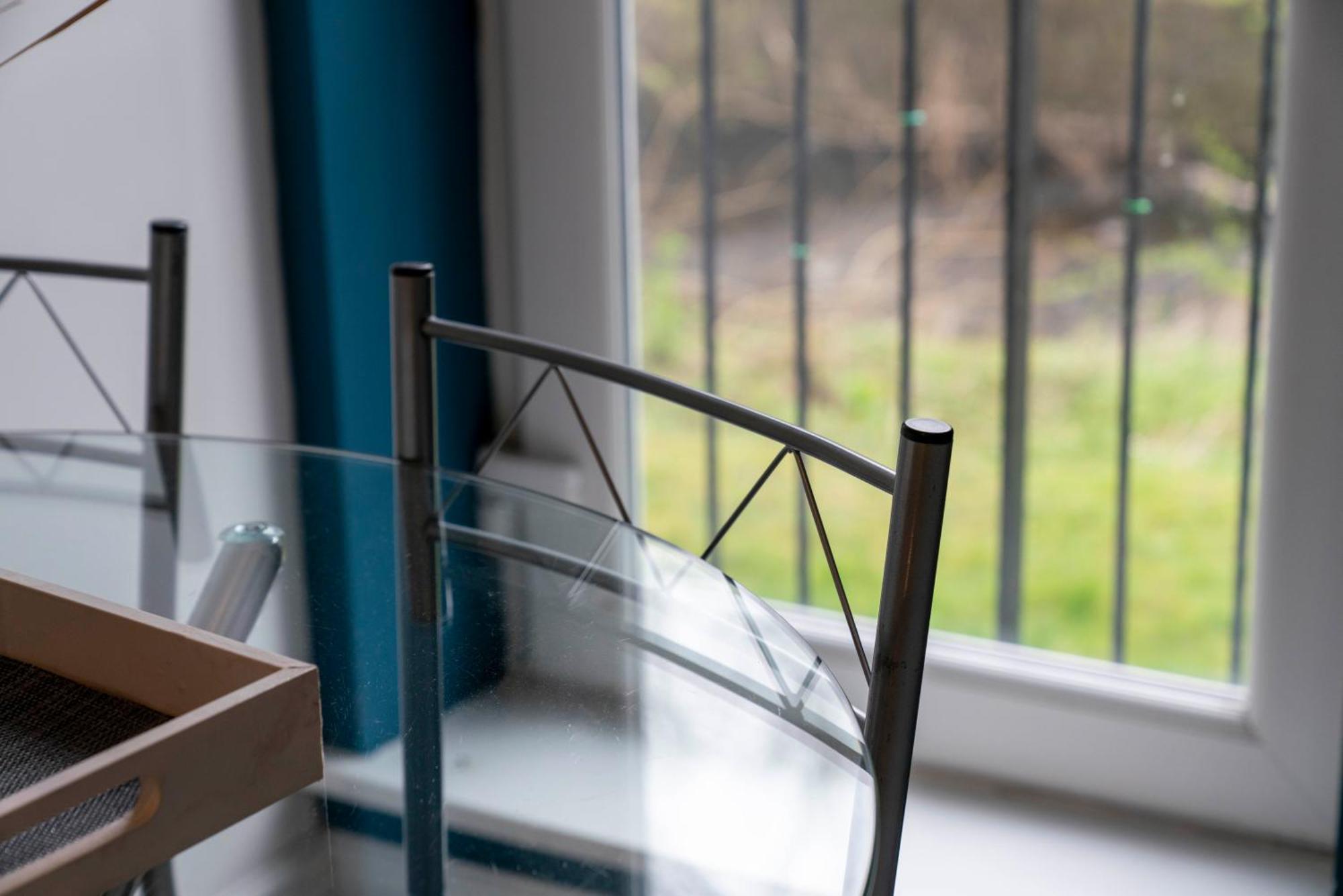 Saughton Suite With Views Of Water Of Leith 爱丁堡 外观 照片