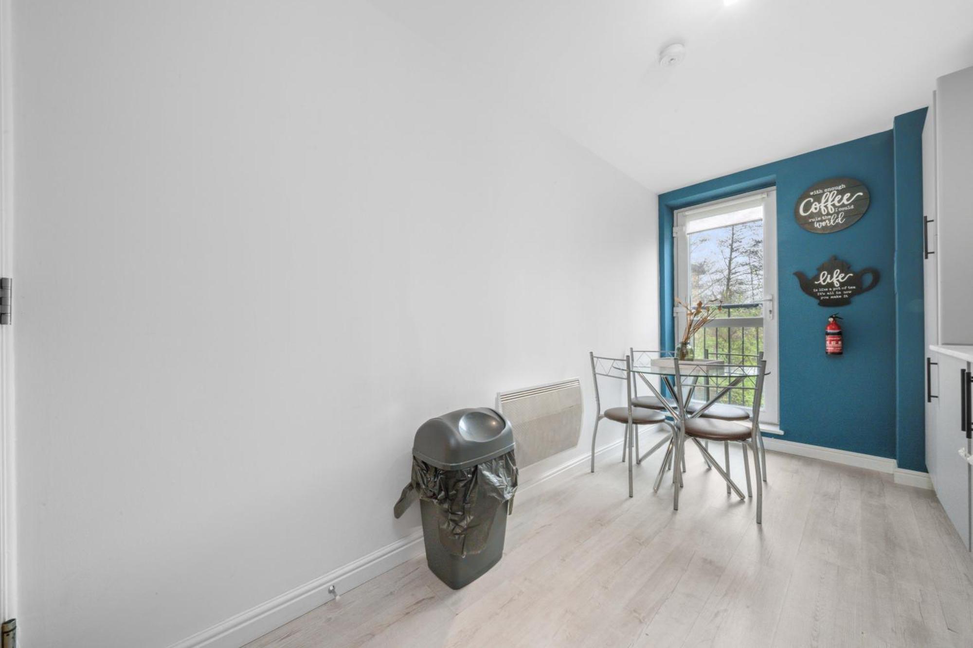 Saughton Suite With Views Of Water Of Leith 爱丁堡 外观 照片